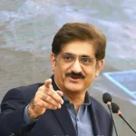 حیدرآباد میں سڑک کے بیچ کھمبے چھوڑنا منصوبہ بندی کا حصہ تھا: وزیراعلیٰ سندھ